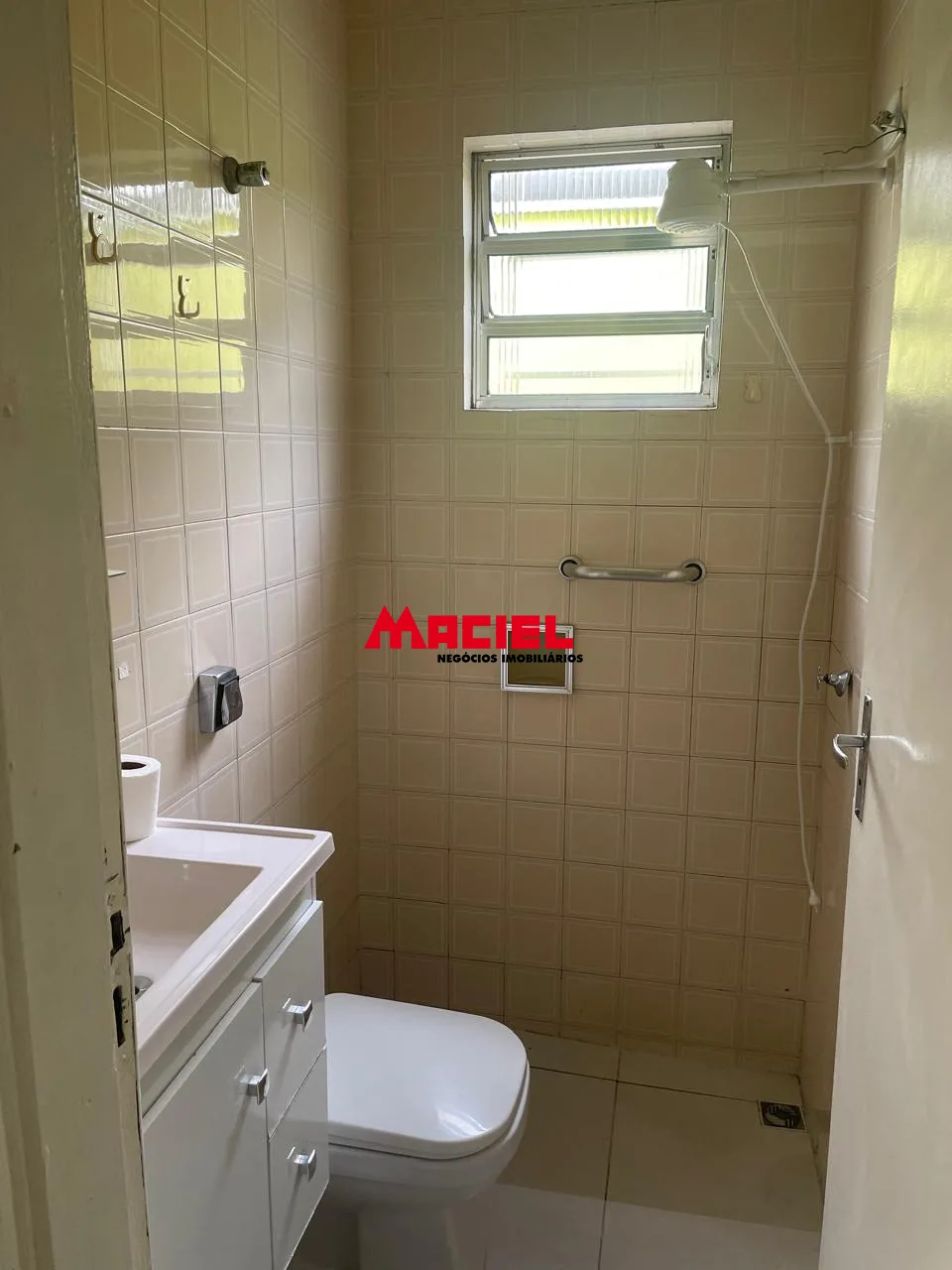Alugar Casa / Padr&atilde;o em S&atilde;o Jos&eacute; dos Campos R$ 3.200,00 - Foto 12