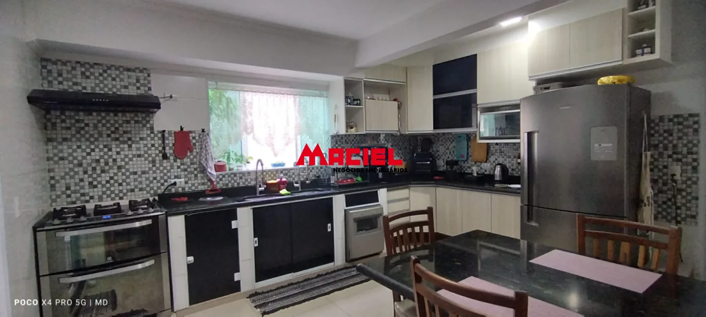 Comprar Casa / Sobrado em S&atilde;o Jos&eacute; dos Campos R$ 1.200.000,00 - Foto 8