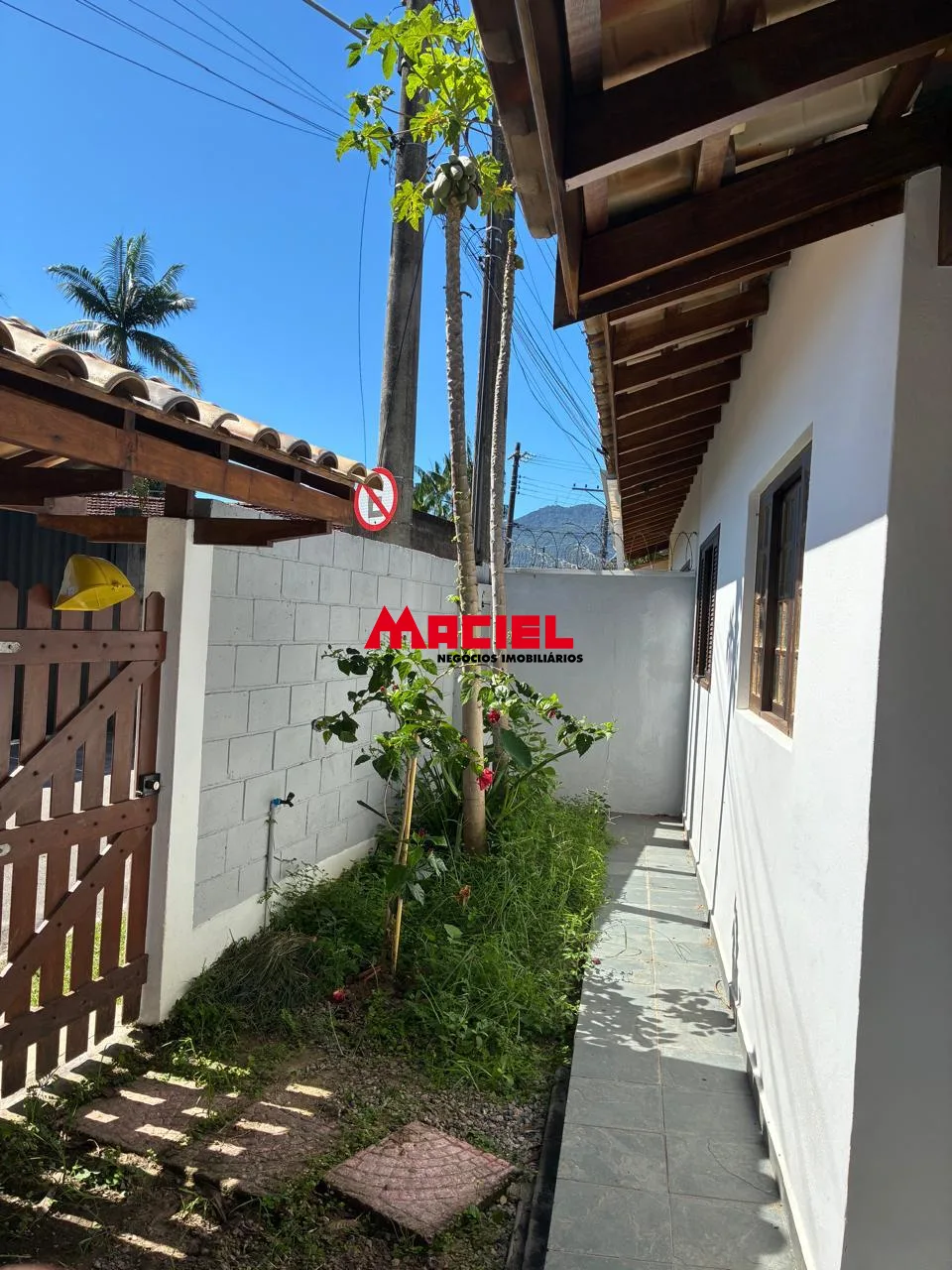 Comprar Casa / Padr&atilde;o em Caraguatatuba R$ 372.000,00 - Foto 7