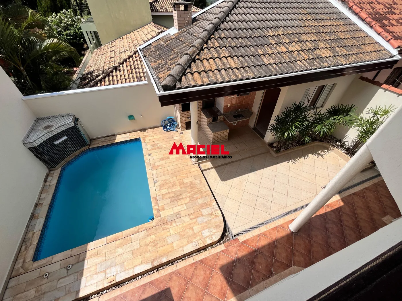 Comprar Casa / Condom&iacute;nio em Ca&ccedil;apava R$ 890.000,00 - Foto 1