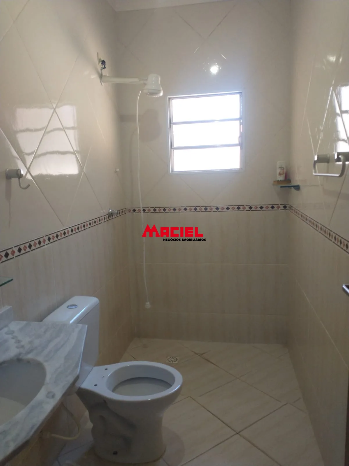 Alugar Casa / Padr&atilde;o em S&atilde;o Jos&eacute; dos Campos R$ 2.800,00 - Foto 29