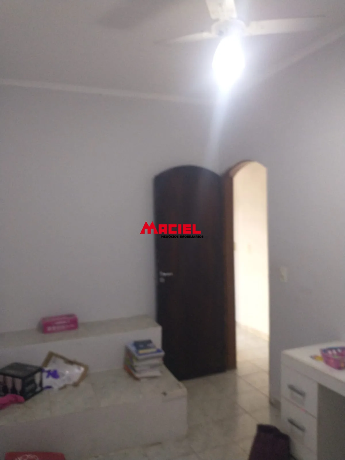 Alugar Casa / Padr&atilde;o em S&atilde;o Jos&eacute; dos Campos R$ 2.800,00 - Foto 40