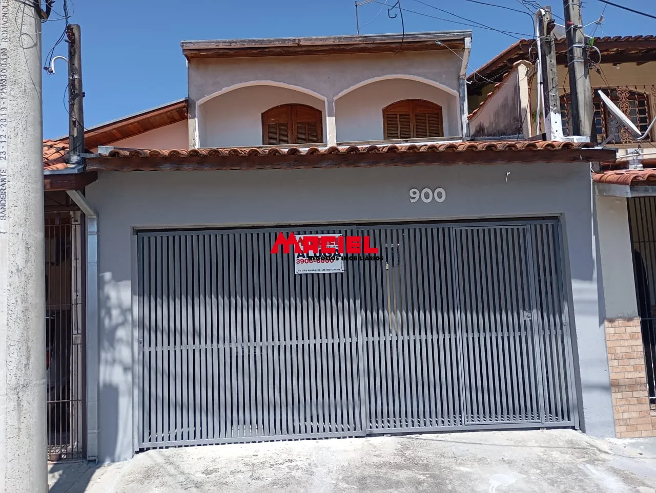 Alugar Casa / Padr&atilde;o em S&atilde;o Jos&eacute; dos Campos R$ 2.800,00 - Foto 1