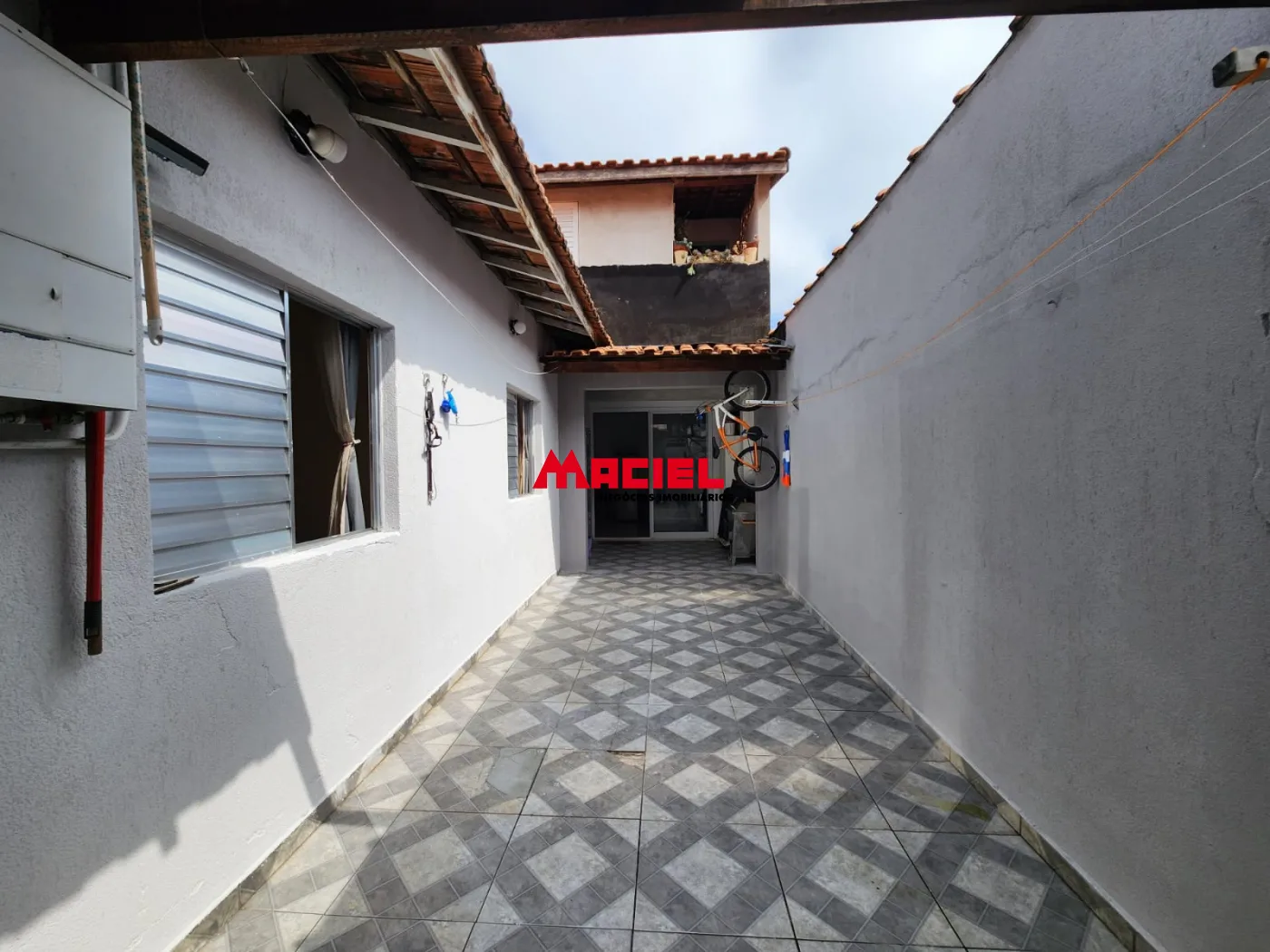 Comprar Casa / Padr&atilde;o em S&atilde;o Jos&eacute; dos Campos R$ 550.000,00 - Foto 16