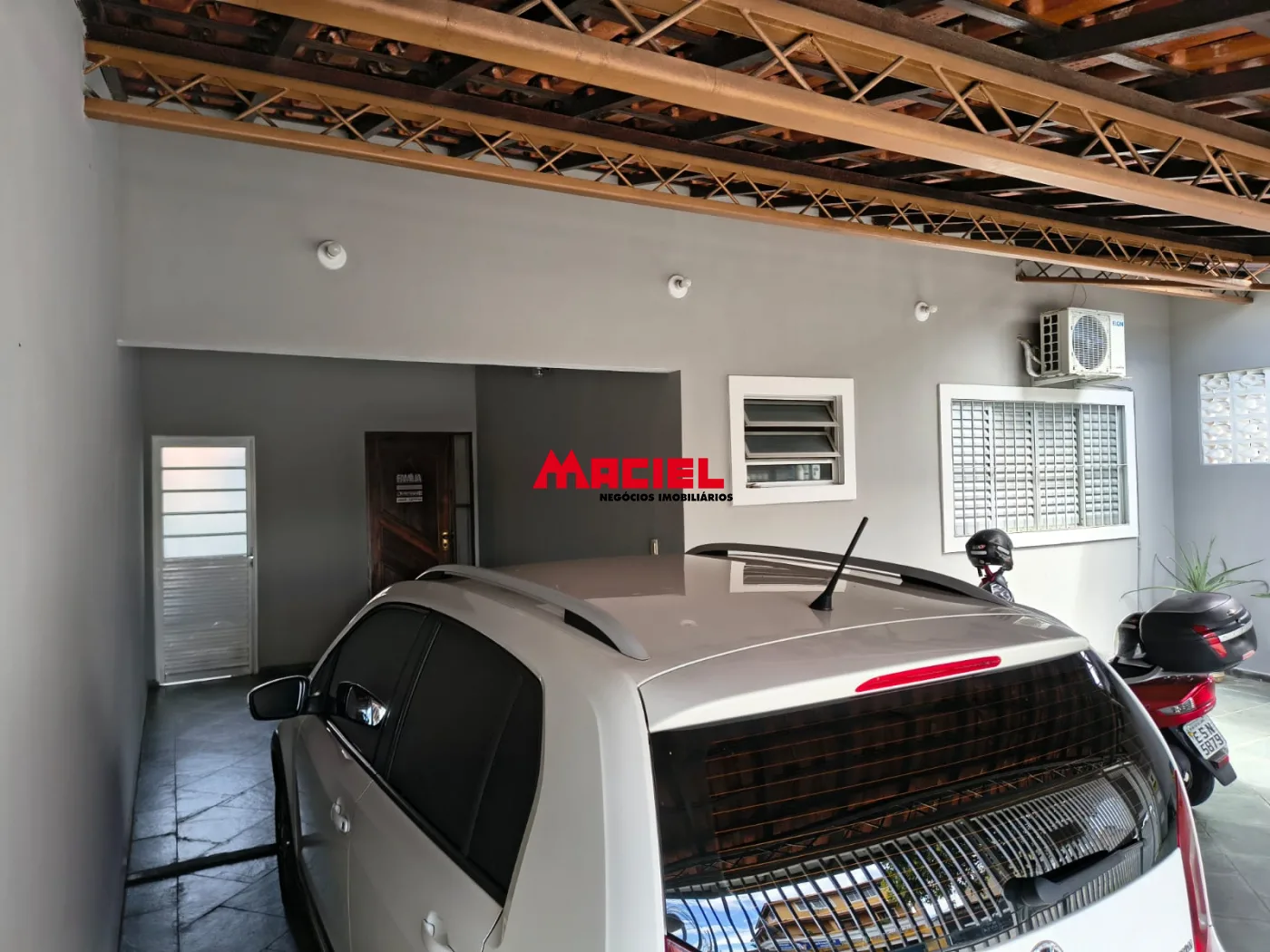 Comprar Casa / Padr&atilde;o em S&atilde;o Jos&eacute; dos Campos R$ 650.000,00 - Foto 2