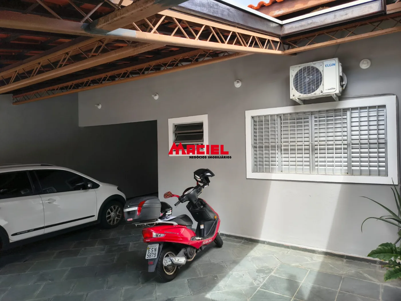 Comprar Casa / Padr&atilde;o em S&atilde;o Jos&eacute; dos Campos R$ 650.000,00 - Foto 3