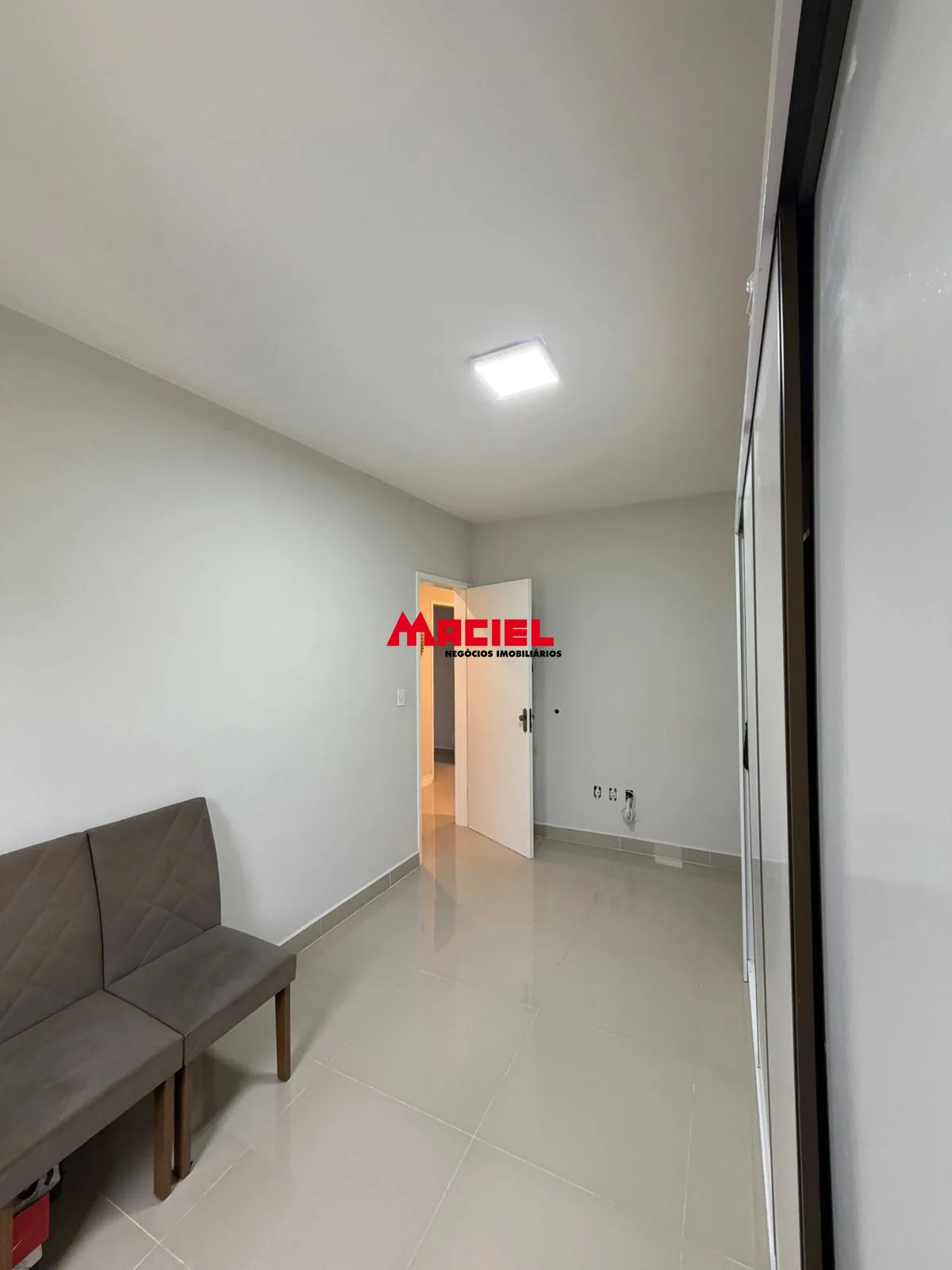 Comprar Apartamento / Padr&atilde;o em Taubat&eacute; R$ 250.000,00 - Foto 4