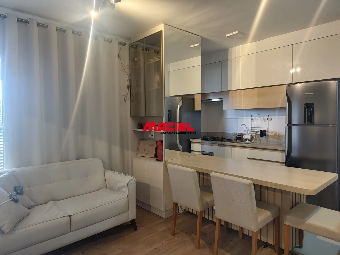 Alugar Apartamento / Mobiliado em S&atilde;o Jos&eacute; dos Campos R$ 3.800,00 - Foto 8