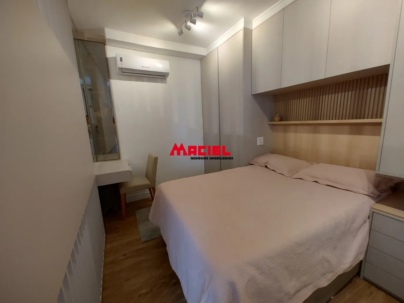 Alugar Apartamento / Mobiliado em S&atilde;o Jos&eacute; dos Campos R$ 3.800,00 - Foto 11