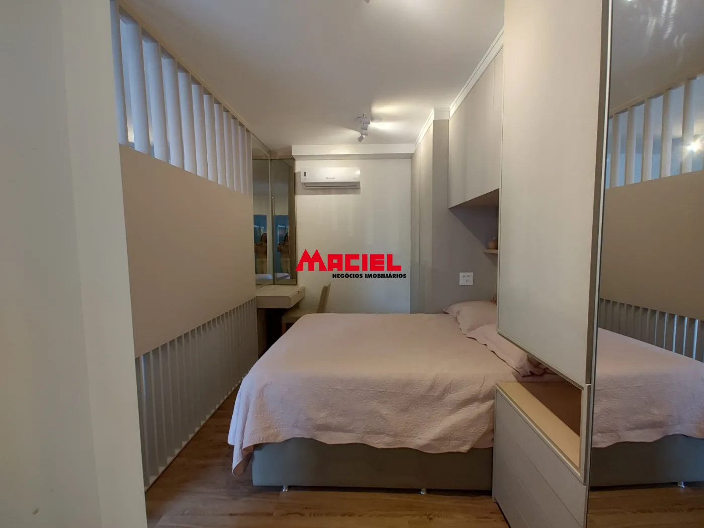 Alugar Apartamento / Mobiliado em S&atilde;o Jos&eacute; dos Campos R$ 3.800,00 - Foto 18