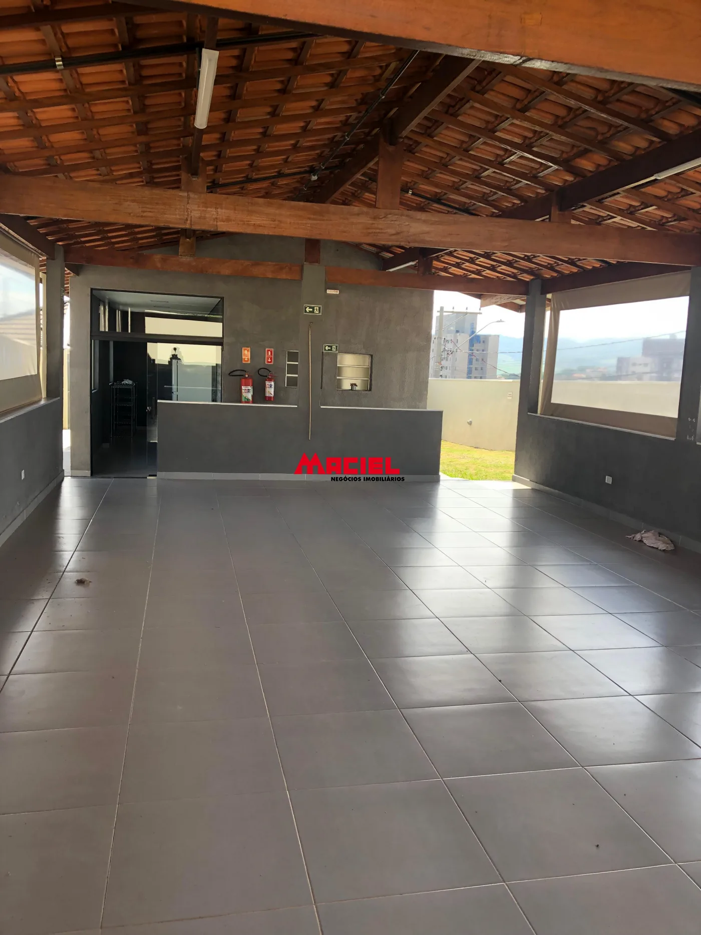 Alugar Casa / Condom&iacute;nio em S&atilde;o Jos&eacute; dos Campos R$ 1.750,00 - Foto 5