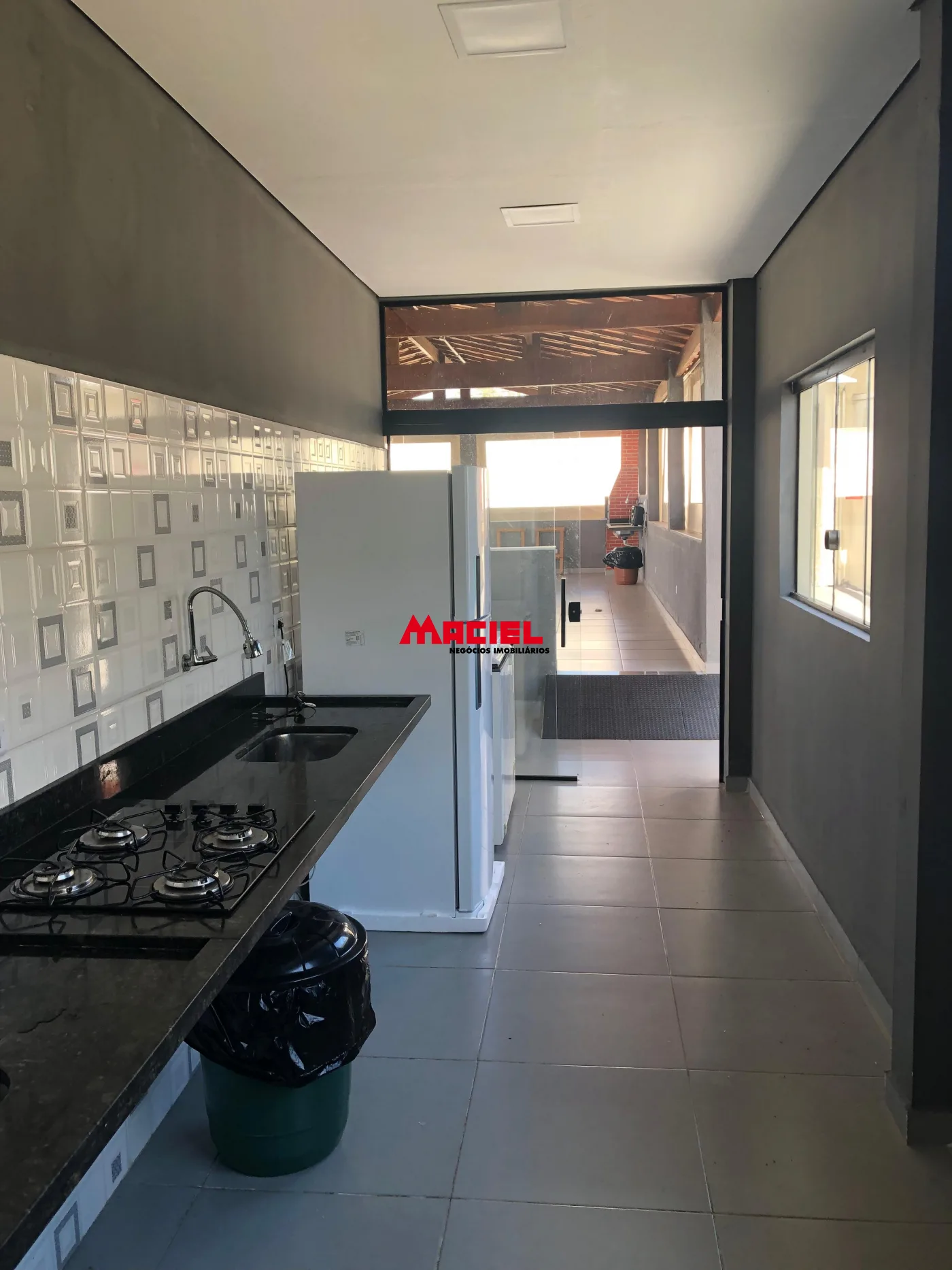 Alugar Casa / Condom&iacute;nio em S&atilde;o Jos&eacute; dos Campos R$ 1.750,00 - Foto 9