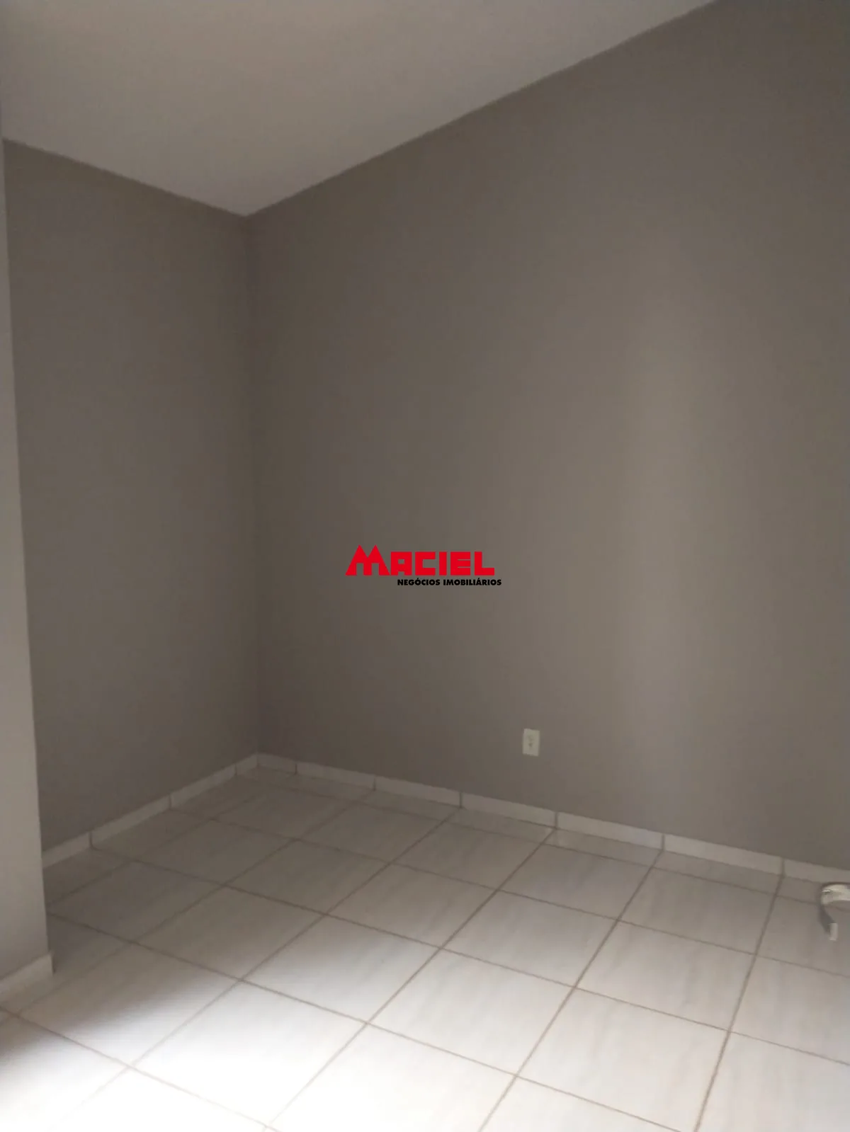 Alugar Casa / Condom&iacute;nio em S&atilde;o Jos&eacute; dos Campos R$ 1.750,00 - Foto 27