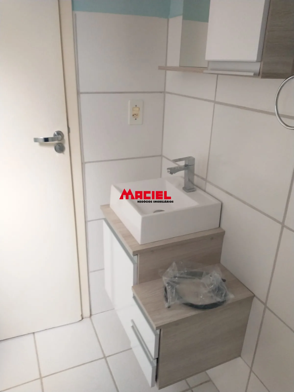 Alugar Casa / Condom&iacute;nio em S&atilde;o Jos&eacute; dos Campos R$ 1.750,00 - Foto 34