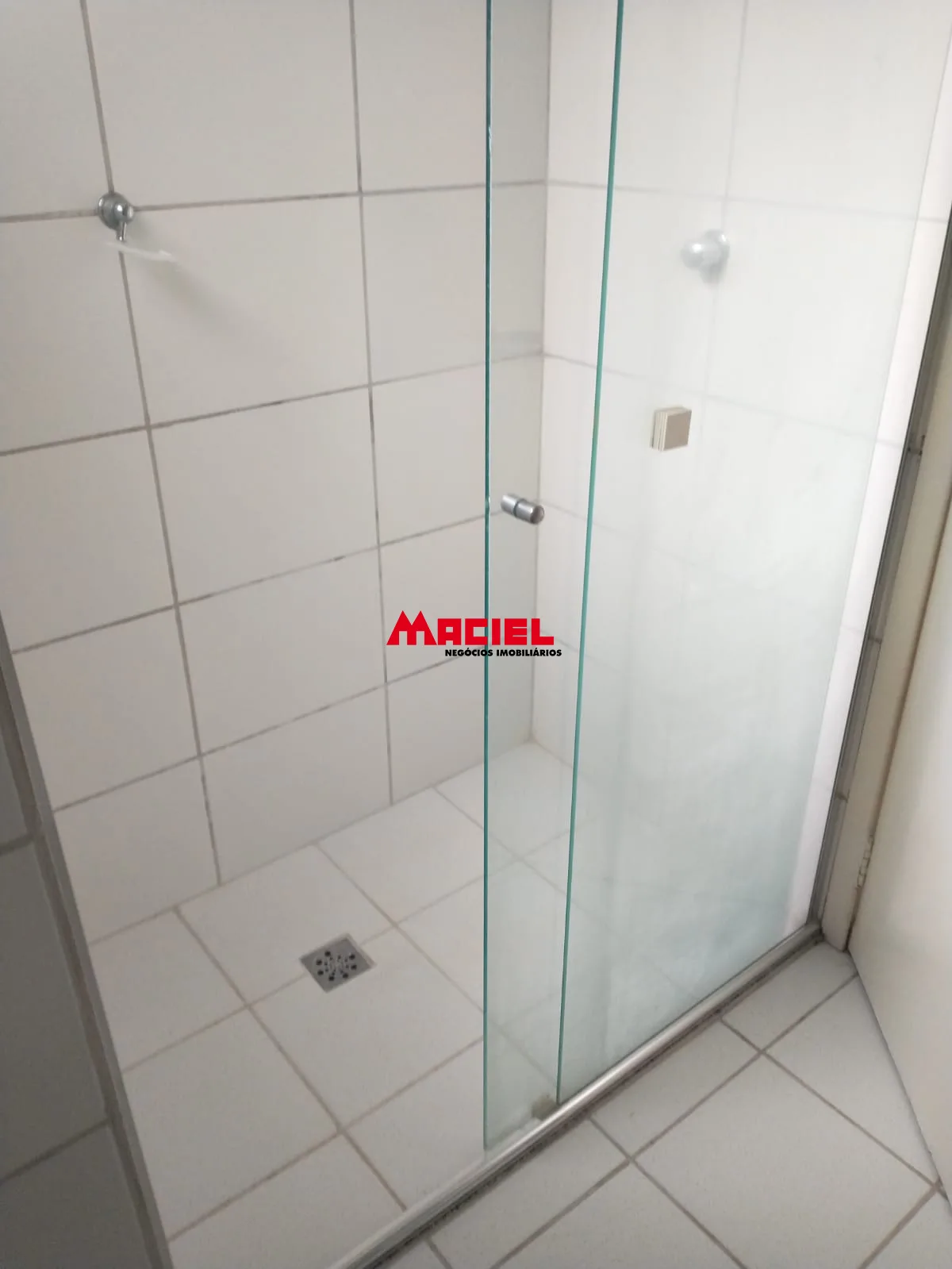 Alugar Casa / Condom&iacute;nio em S&atilde;o Jos&eacute; dos Campos R$ 1.750,00 - Foto 37