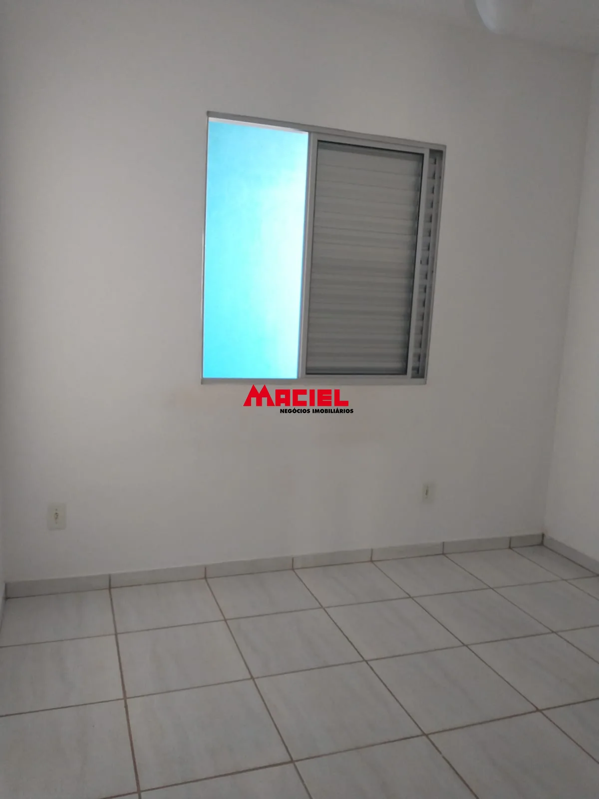 Alugar Casa / Condom&iacute;nio em S&atilde;o Jos&eacute; dos Campos R$ 1.750,00 - Foto 41
