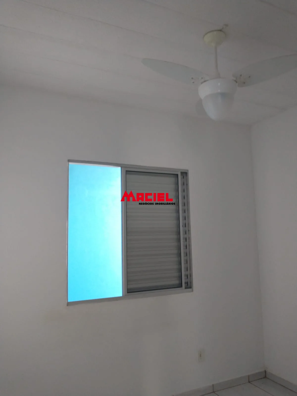 Alugar Casa / Condom&iacute;nio em S&atilde;o Jos&eacute; dos Campos R$ 1.750,00 - Foto 43