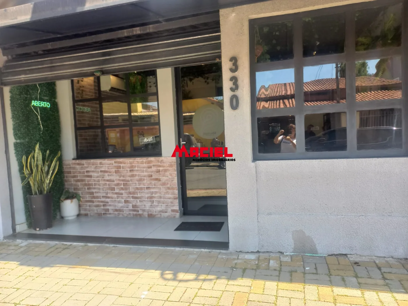 Comprar Comercial / Ponto Comercial em S&atilde;o Jos&eacute; dos Campos R$ 1.200.000,00 - Foto 1