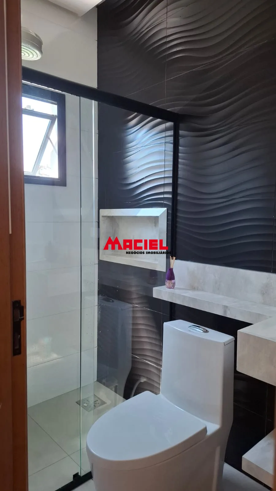 Comprar Casa / Sobrado em S&atilde;o Jos&eacute; dos Campos R$ 690.000,00 - Foto 17