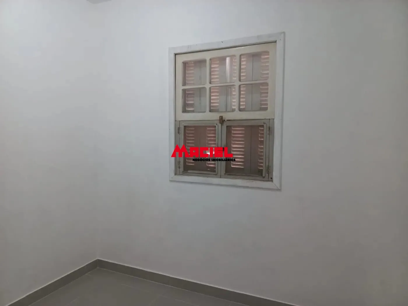 Alugar Casa / Padr&atilde;o em S&atilde;o Jos&eacute; dos Campos R$ 2.350,00 - Foto 9