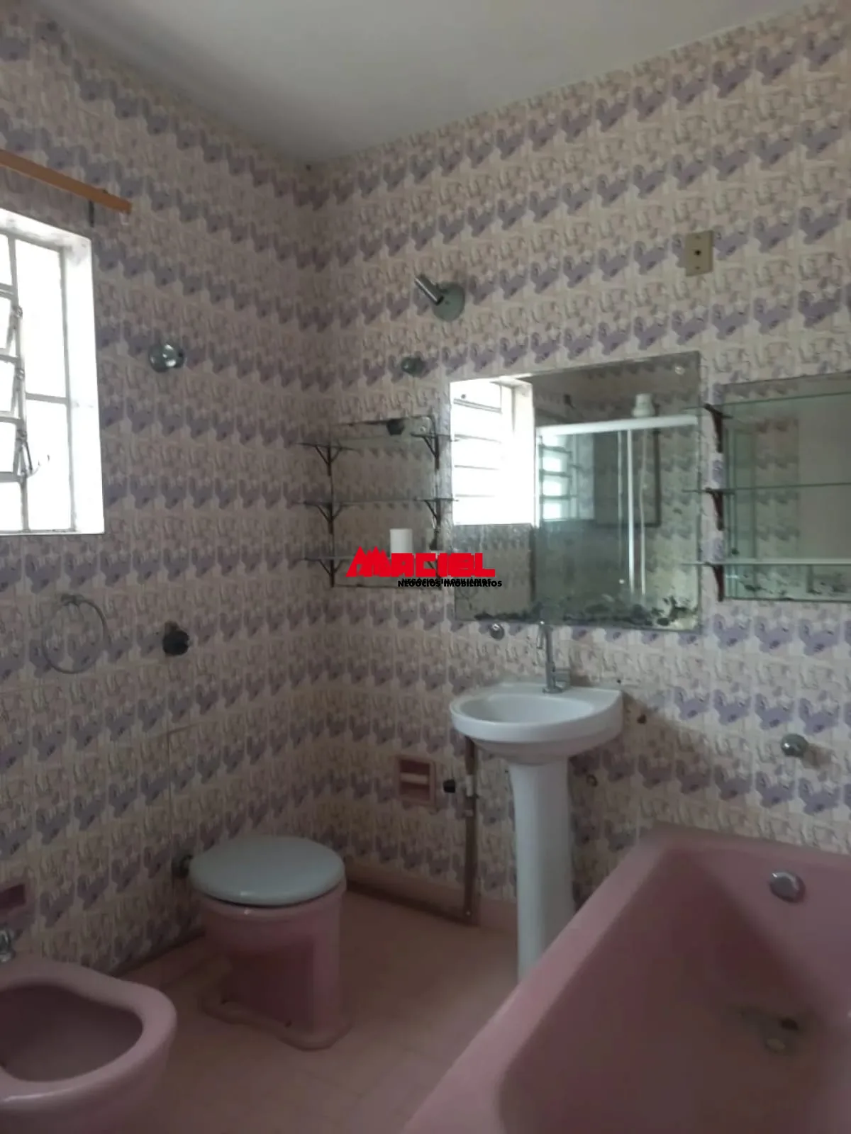 Alugar Casa / Padr&atilde;o em S&atilde;o Jos&eacute; dos Campos R$ 2.350,00 - Foto 16