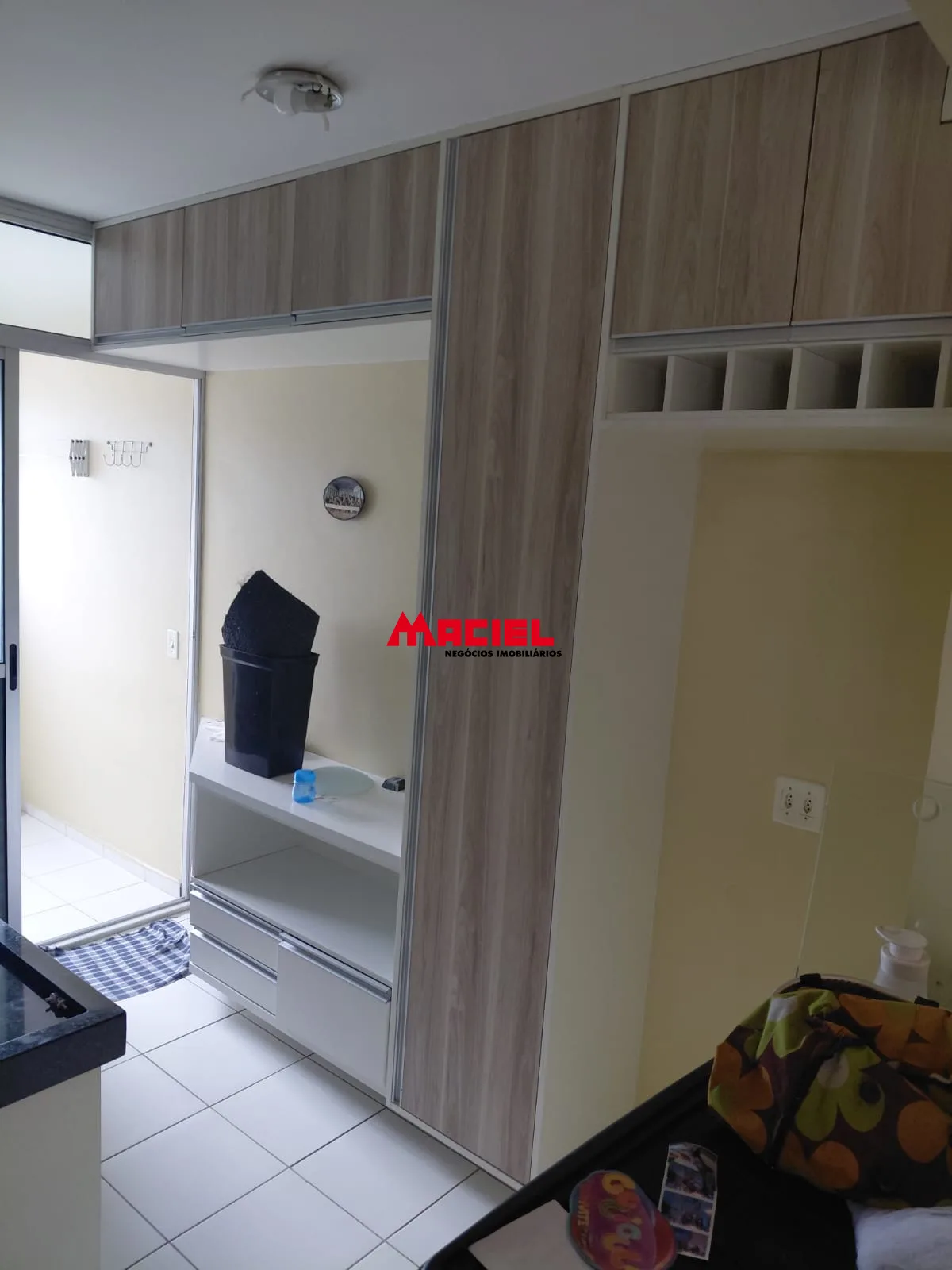 Alugar Apartamento / Padr&atilde;o em S&atilde;o Jos&eacute; dos Campos R$ 1.650,00 - Foto 5