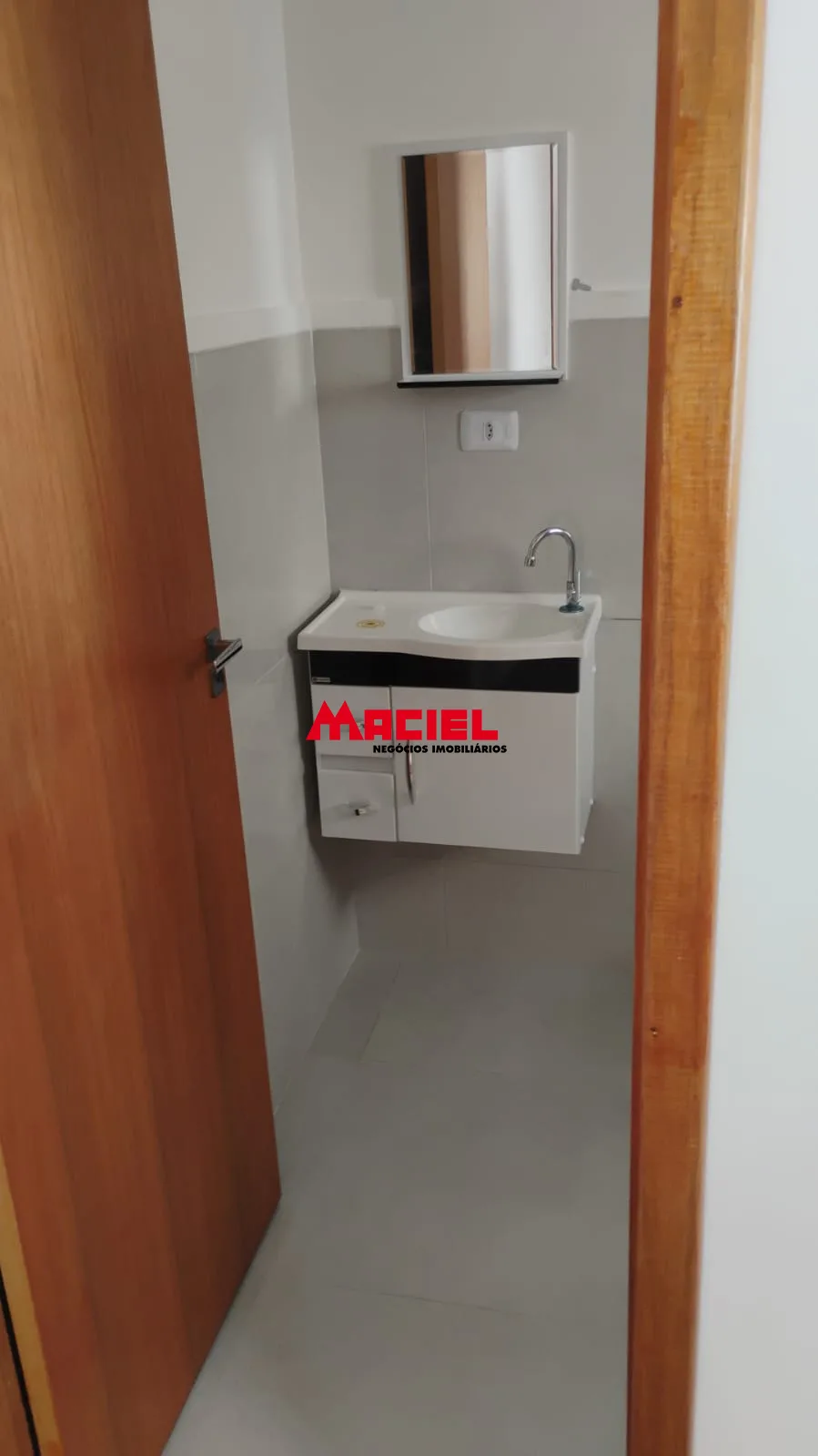 Alugar Casa / Padr&atilde;o em S&atilde;o Jos&eacute; dos Campos R$ 2.800,00 - Foto 11