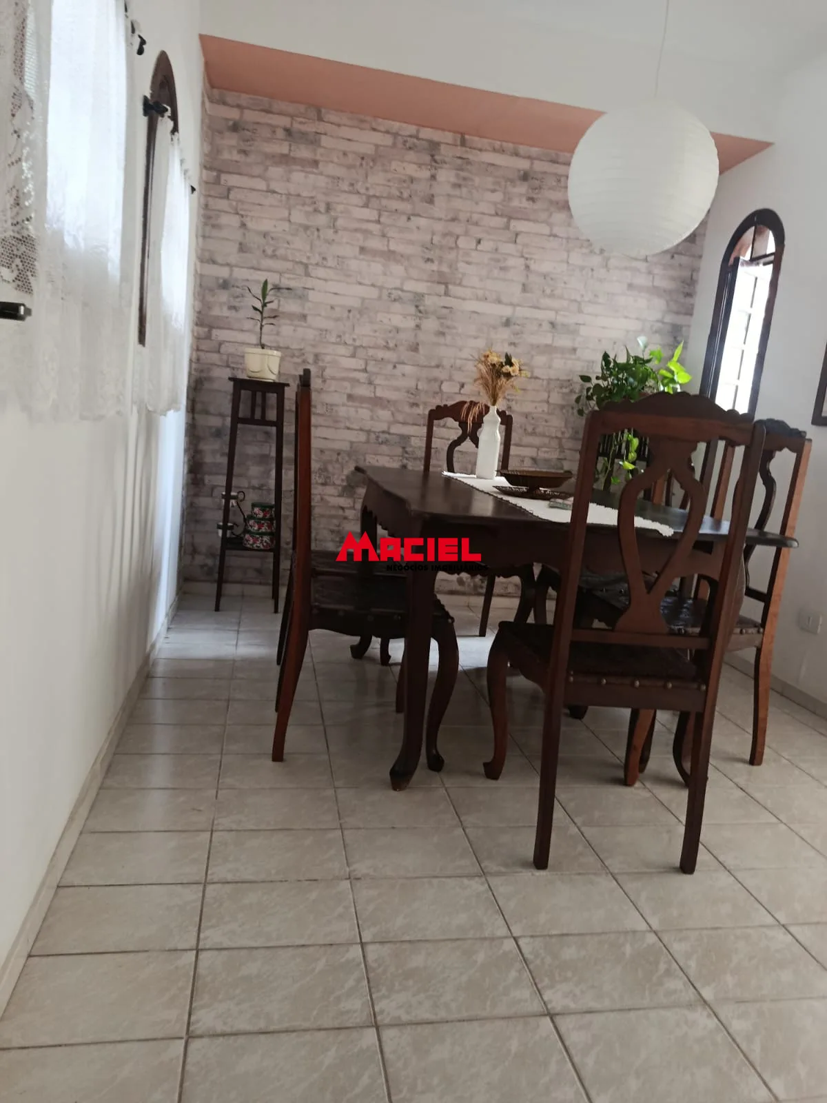 Comprar Casa / Padr&atilde;o em S&atilde;o Jos&eacute; dos Campos R$ 860.000,00 - Foto 2