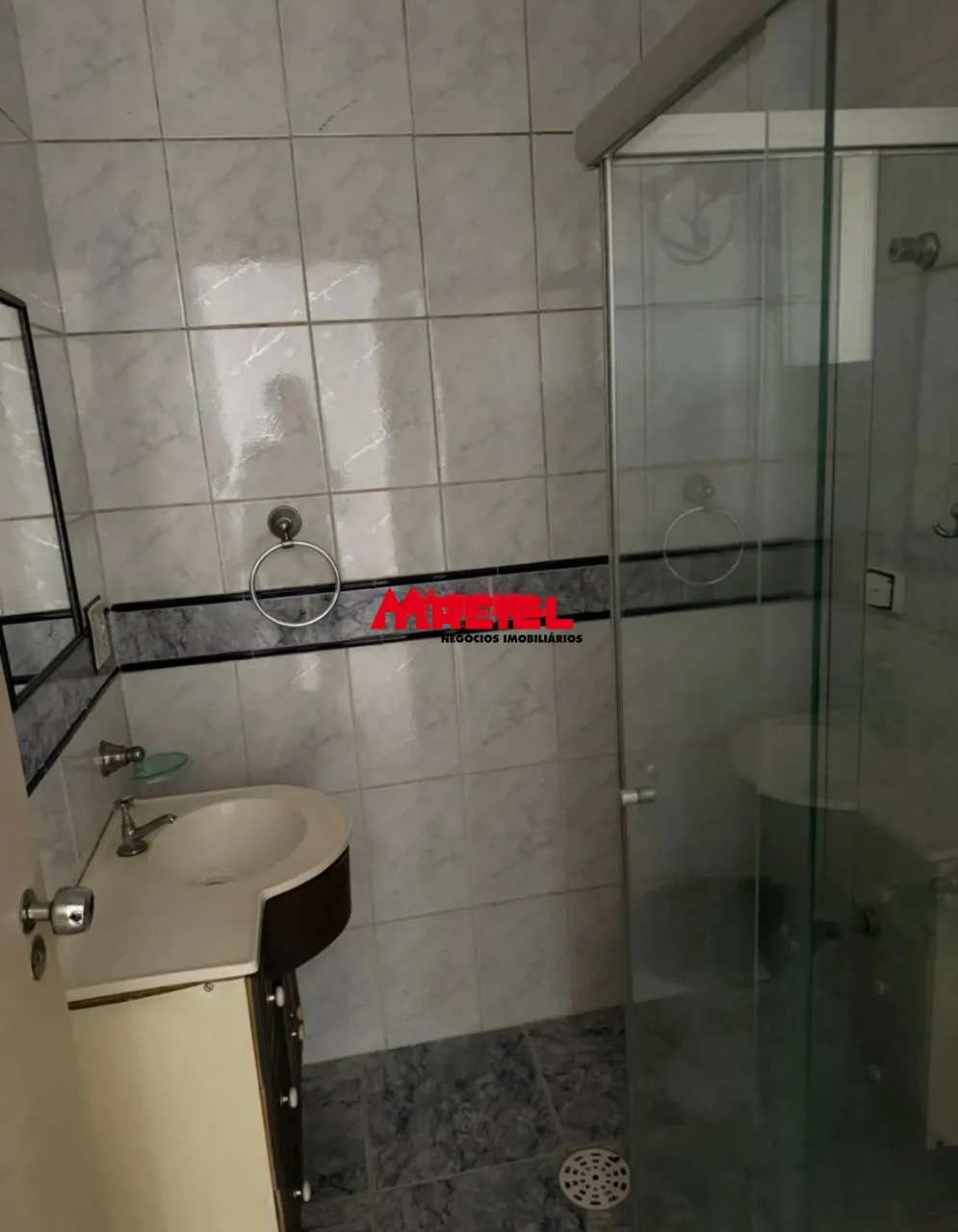Alugar Apartamento / Padr&atilde;o em S&atilde;o Jos&eacute; dos Campos R$ 1.600,00 - Foto 5