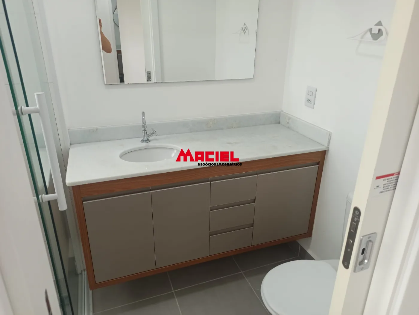 Alugar Apartamento / Padr&atilde;o em S&atilde;o Jos&eacute; dos Campos R$ 2.800,00 - Foto 10