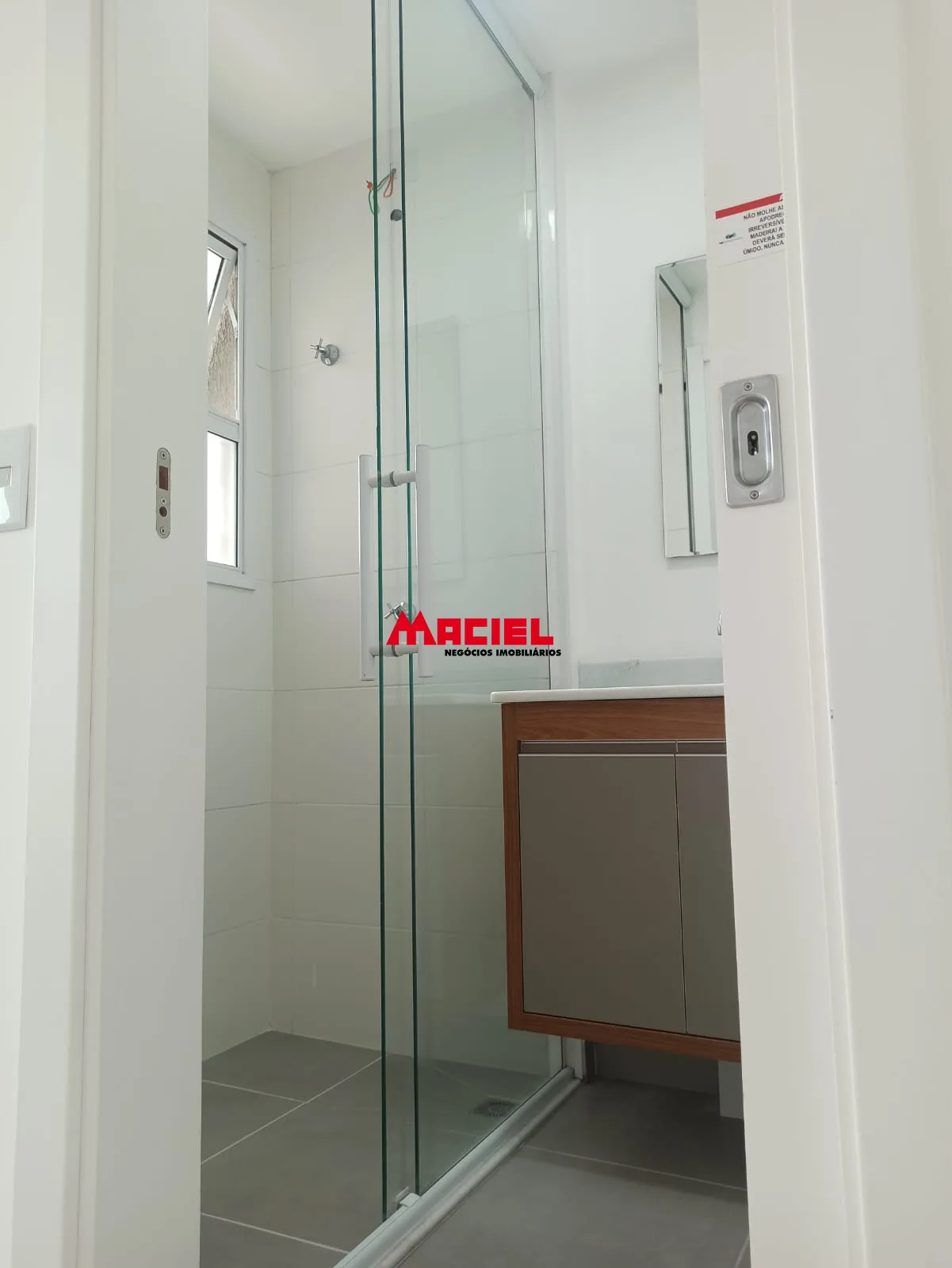 Alugar Apartamento / Padr&atilde;o em S&atilde;o Jos&eacute; dos Campos R$ 2.800,00 - Foto 11