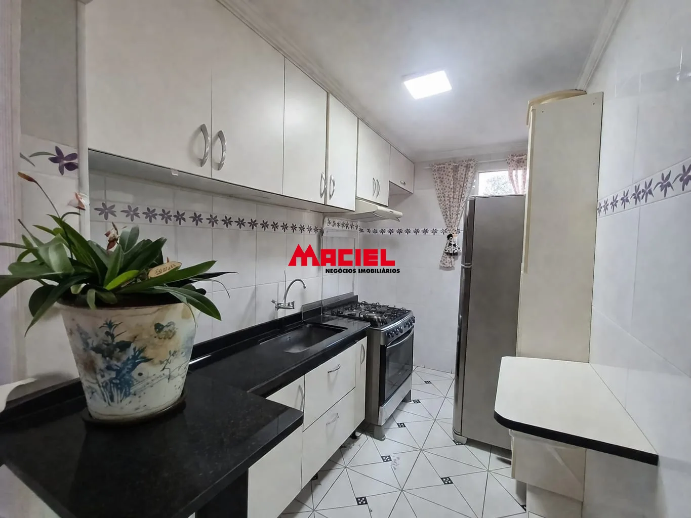 Comprar Apartamento / Padr&atilde;o em S&atilde;o Jos&eacute; dos Campos R$ 280.000,00 - Foto 1