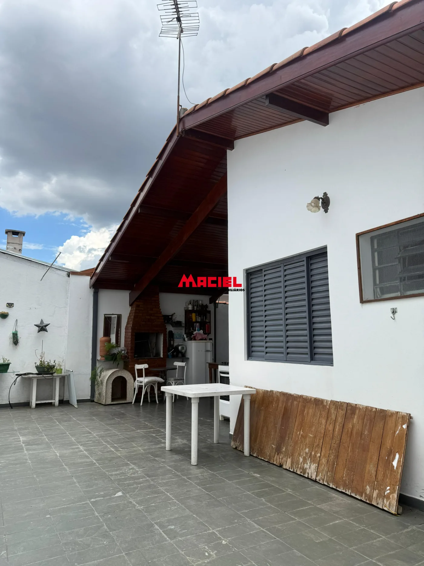 Comprar Casa / Padr&atilde;o em S&atilde;o Jos&eacute; dos Campos R$ 950.000,00 - Foto 17