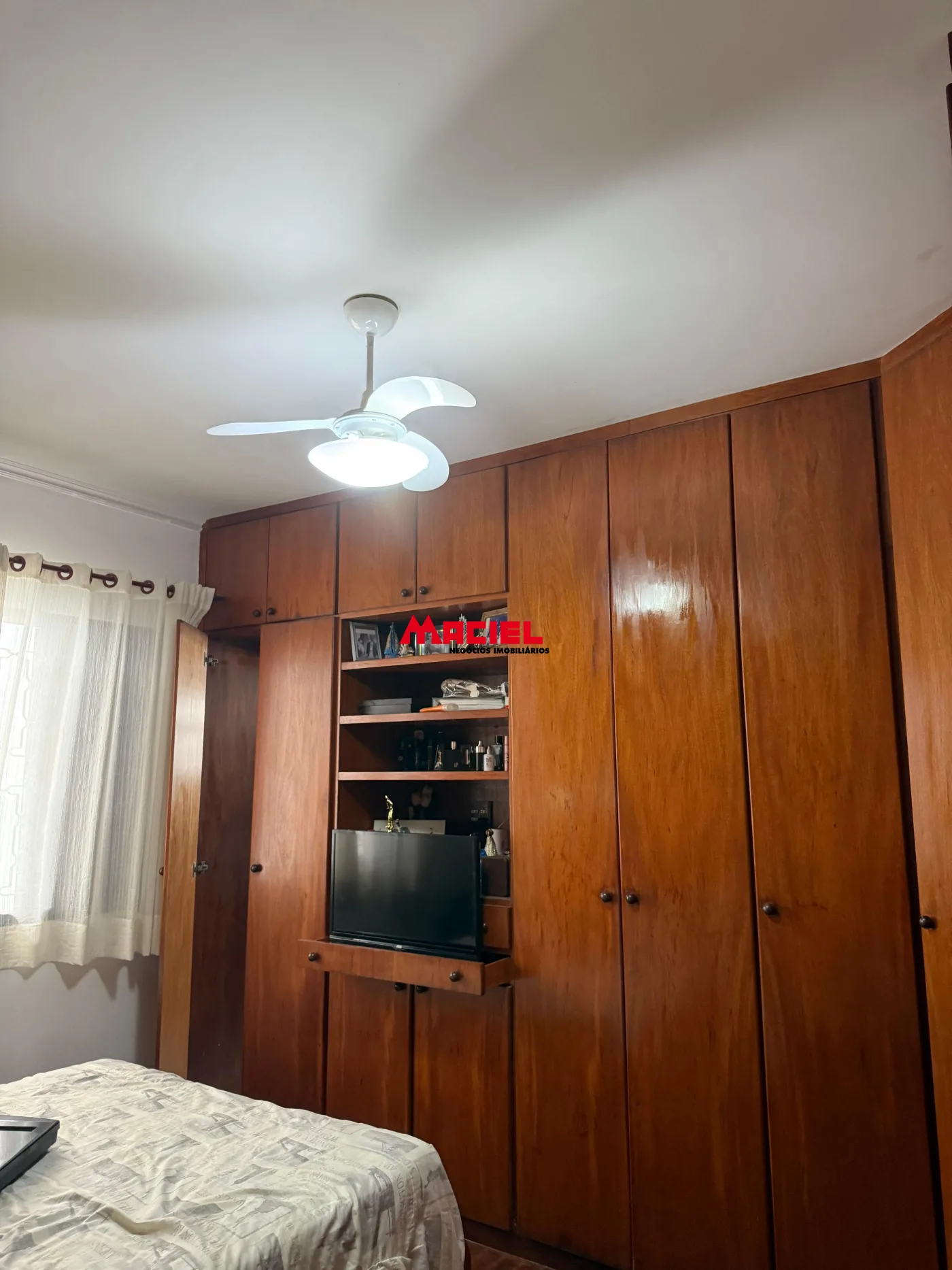 Comprar Casa / Padr&atilde;o em S&atilde;o Jos&eacute; dos Campos R$ 950.000,00 - Foto 9