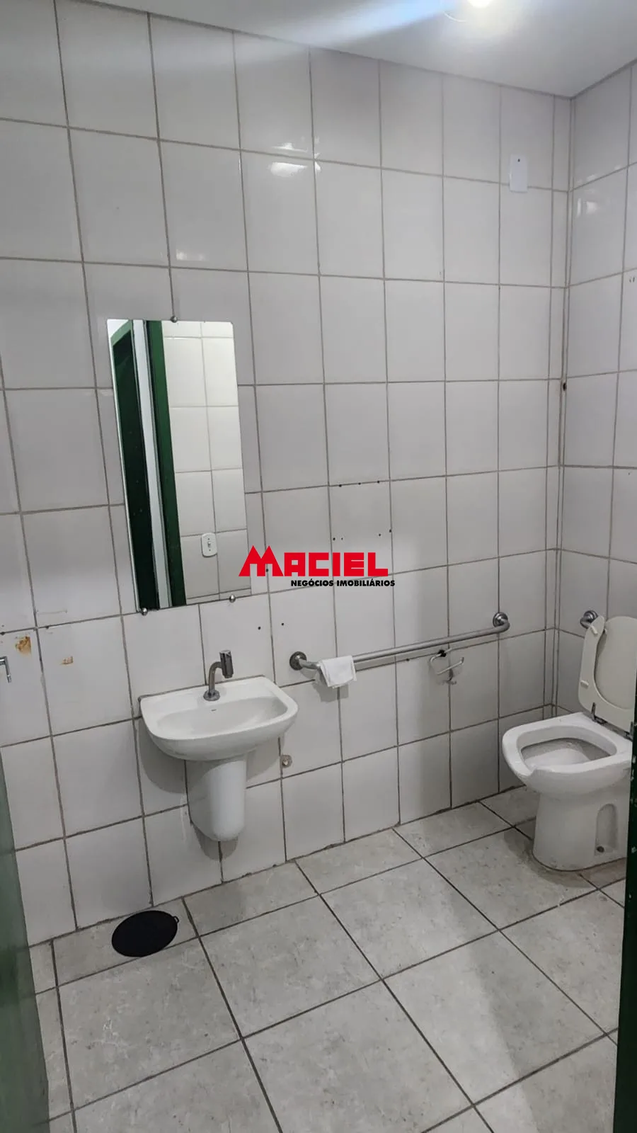 Alugar Comercial / Ponto Comercial em S&atilde;o Jos&eacute; dos Campos R$ 18.700,00 - Foto 8