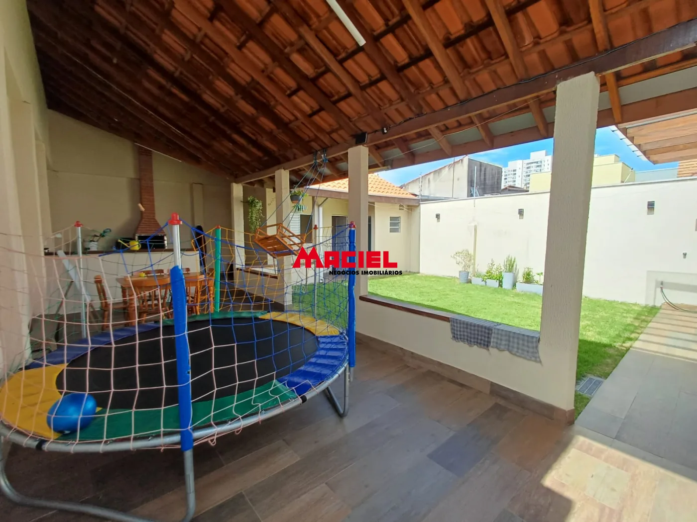 Comprar Casa / Padr&atilde;o em S&atilde;o Jos&eacute; dos Campos R$ 935.000,00 - Foto 5