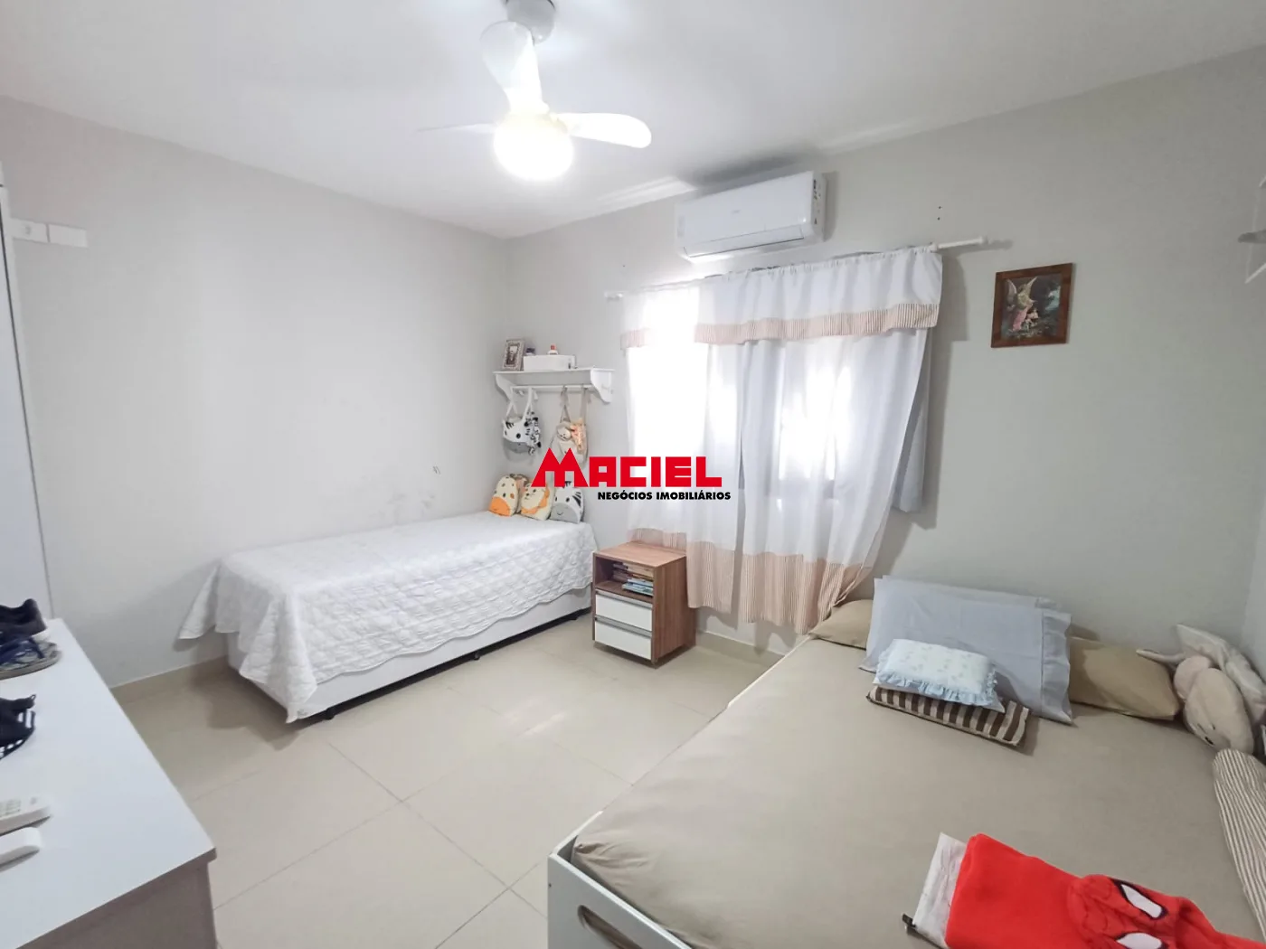 Comprar Casa / Padr&atilde;o em S&atilde;o Jos&eacute; dos Campos R$ 935.000,00 - Foto 17