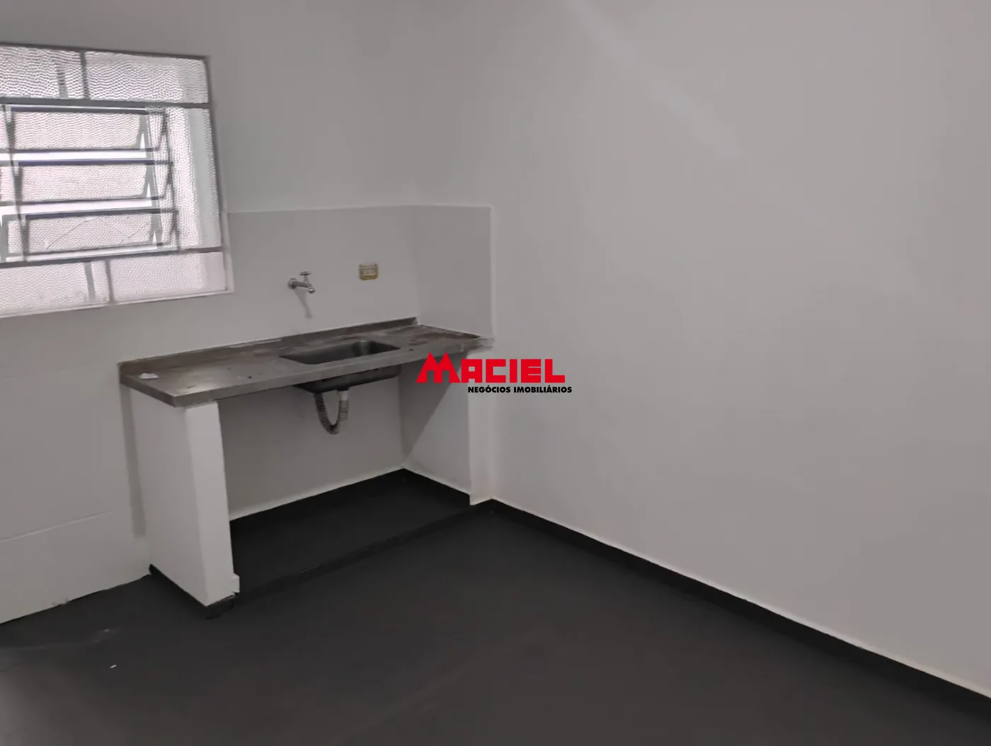 Alugar Casa / Ed&iacute;cula em S&atilde;o Jos&eacute; dos Campos R$ 1.600,00 - Foto 3