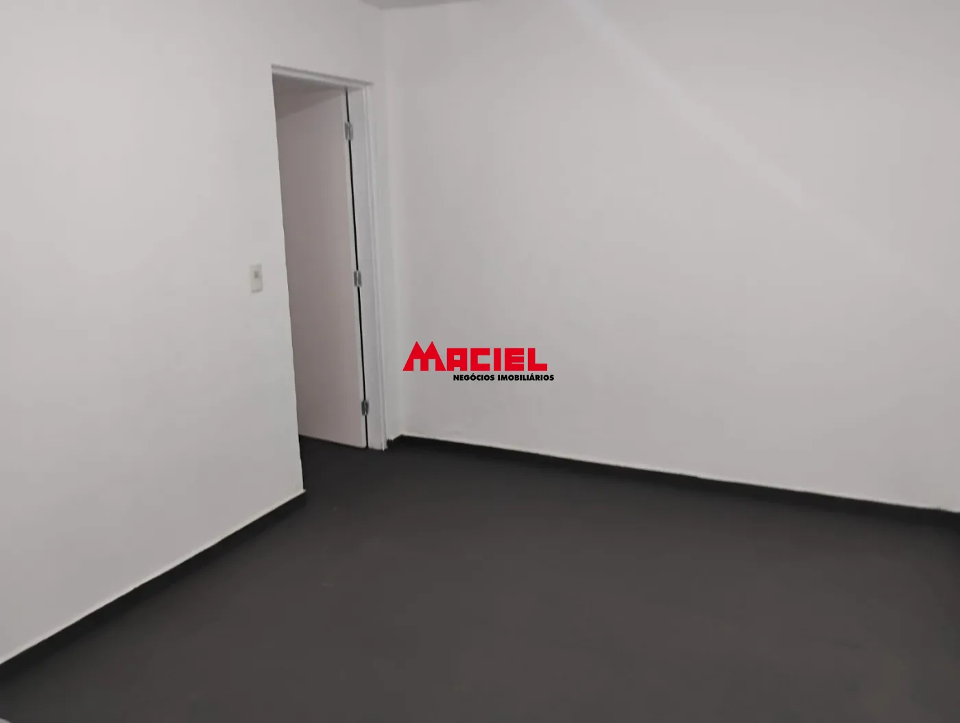 Alugar Casa / Ed&iacute;cula em S&atilde;o Jos&eacute; dos Campos R$ 1.600,00 - Foto 9