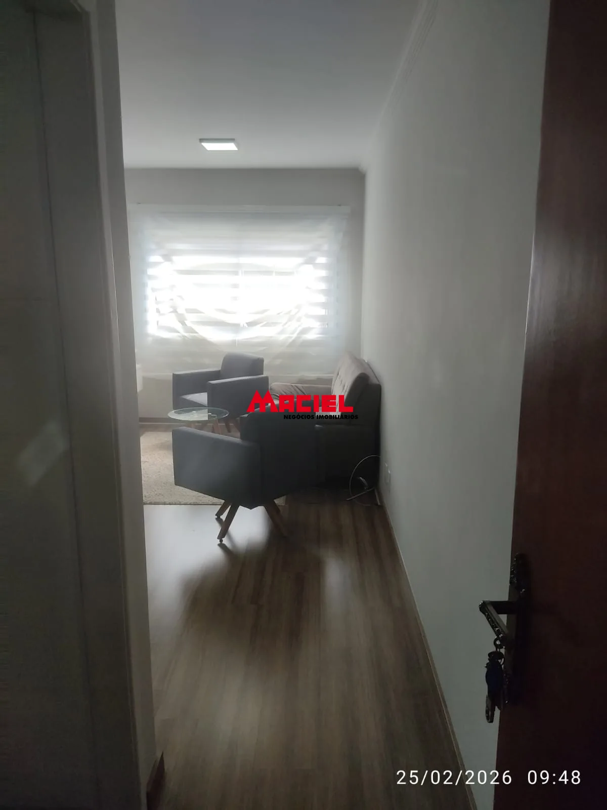 Alugar Apartamento / Padr&atilde;o em S&atilde;o Jos&eacute; dos Campos R$ 1.500,00 - Foto 9