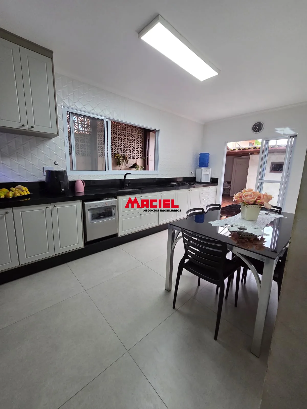 Comprar Casa / Padr&atilde;o em S&atilde;o Jos&eacute; dos Campos R$ 850.000,00 - Foto 7