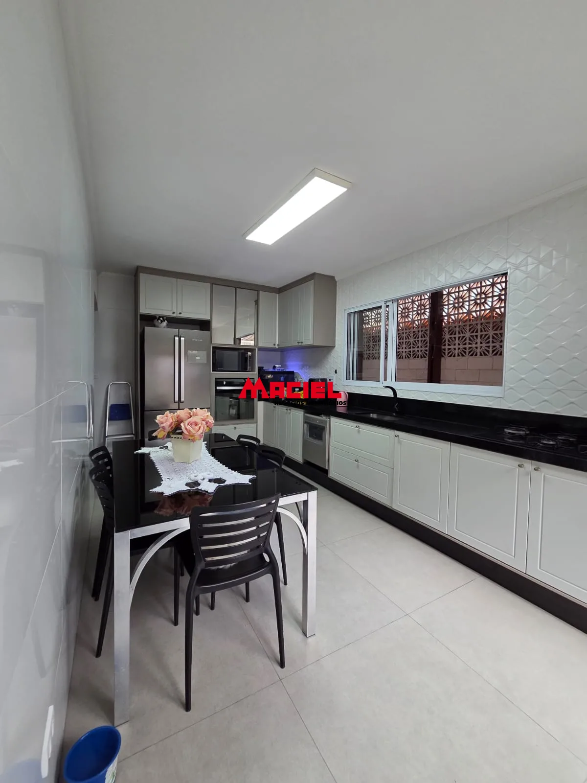 Comprar Casa / Padr&atilde;o em S&atilde;o Jos&eacute; dos Campos R$ 850.000,00 - Foto 8