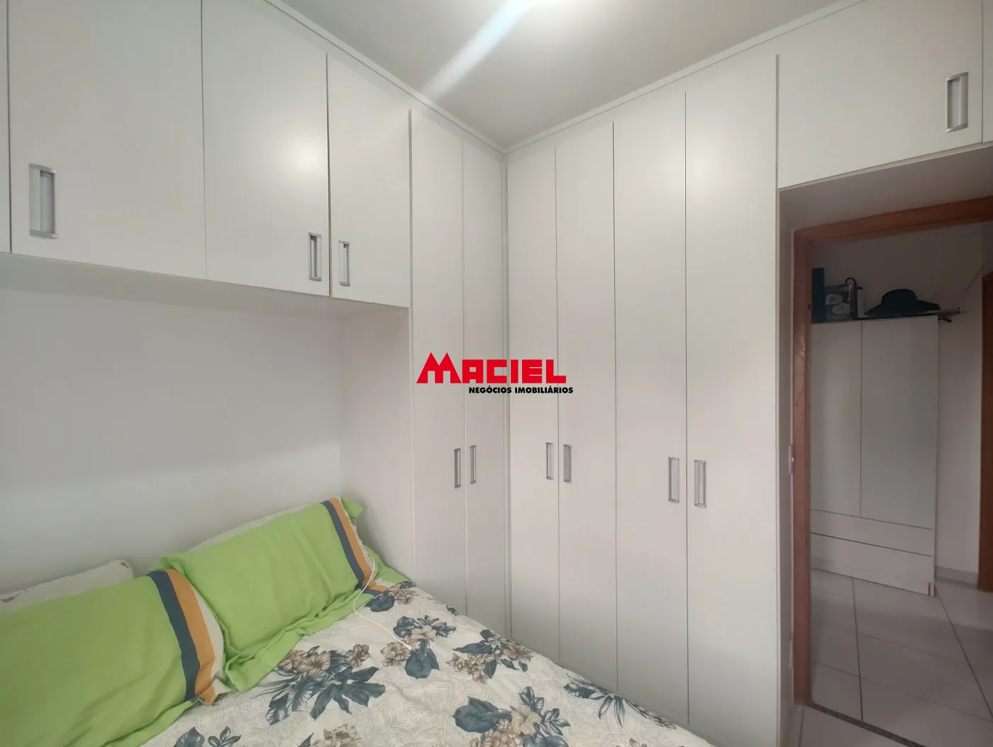 Comprar Apartamento / Padr&atilde;o em S&atilde;o Jos&eacute; dos Campos R$ 430.000,00 - Foto 2