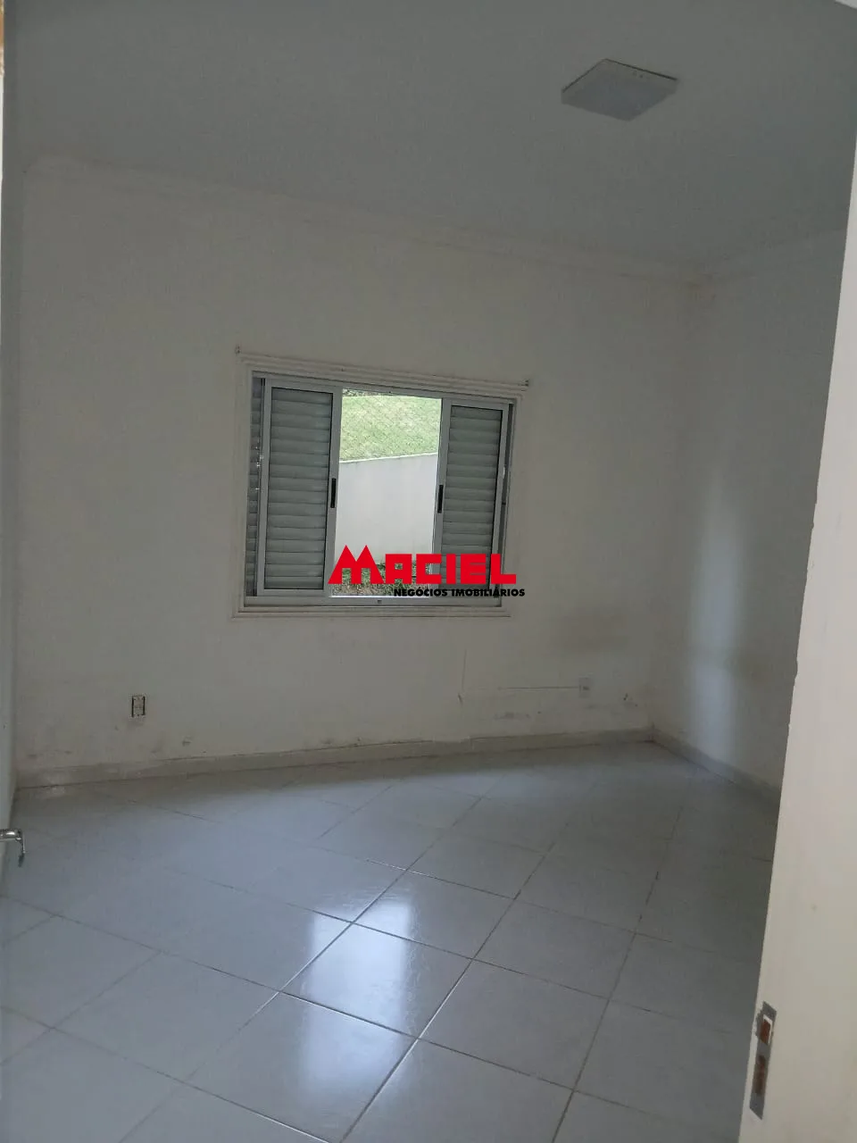 Alugar Casa / Condom&iacute;nio em Jambeiro R$ 4.000,00 - Foto 9