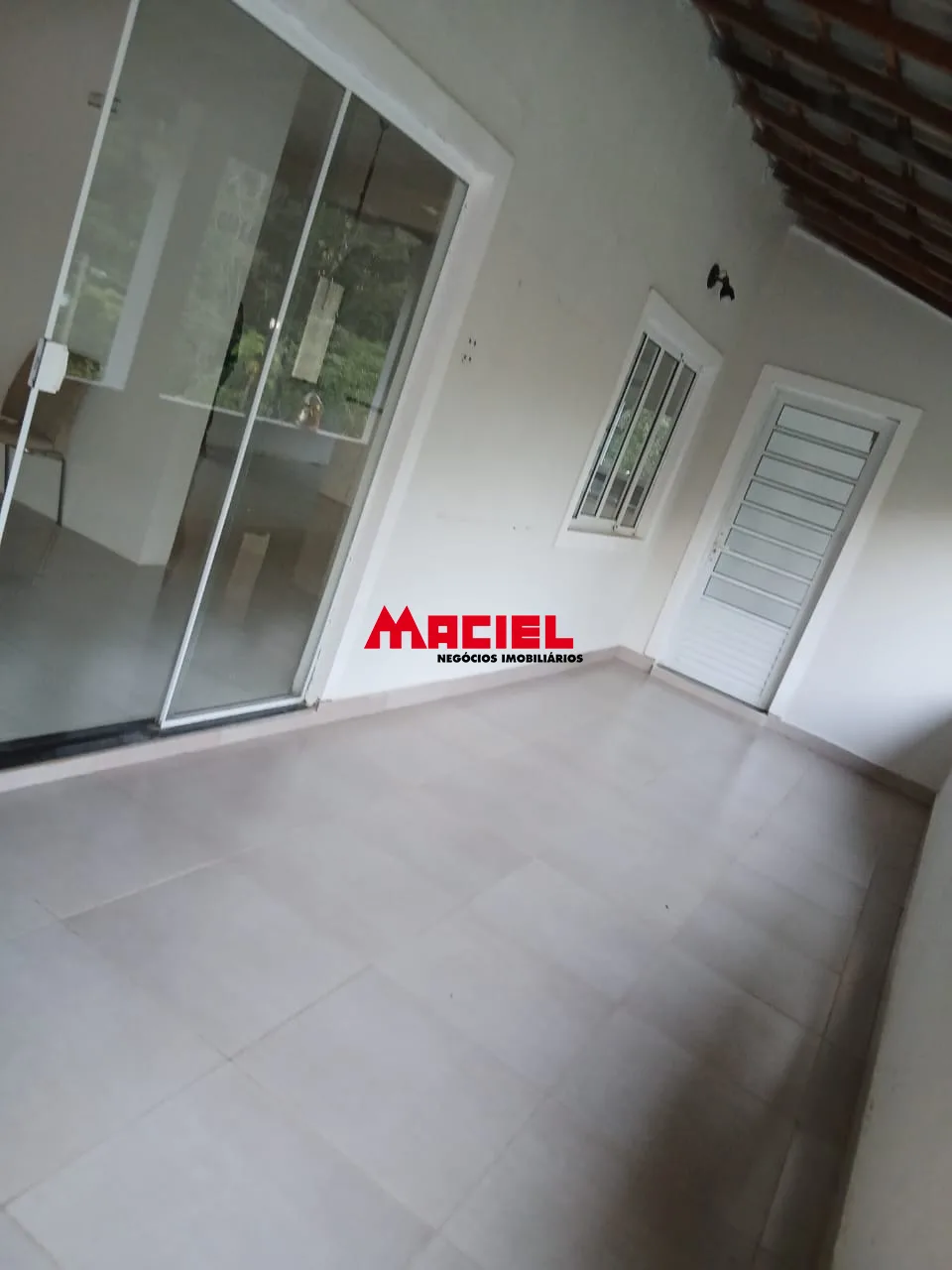 Alugar Casa / Condom&iacute;nio em Jambeiro R$ 4.000,00 - Foto 14