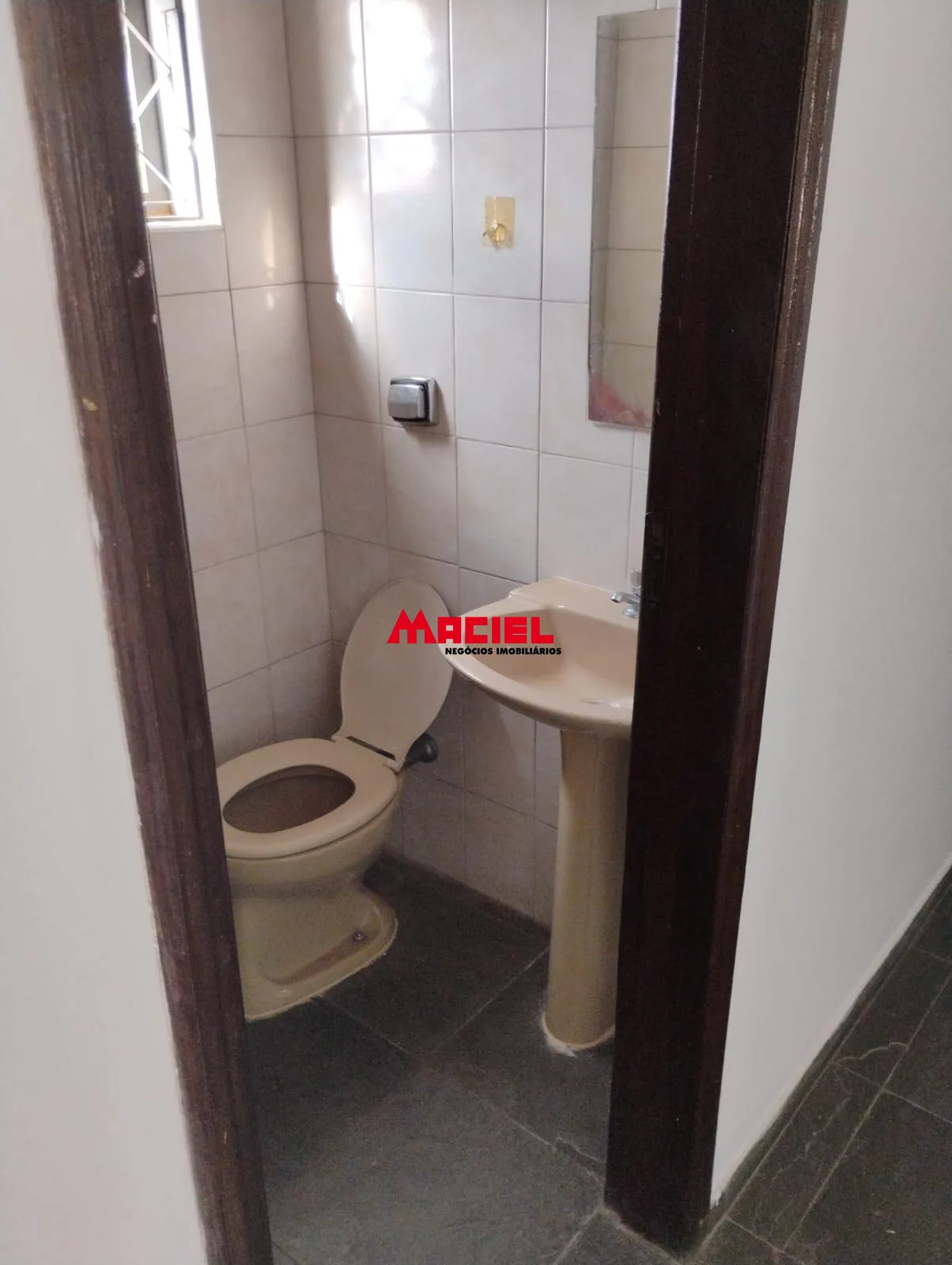 Alugar Comercial / Sala em S&atilde;o Jos&eacute; dos Campos R$ 700,00 - Foto 5