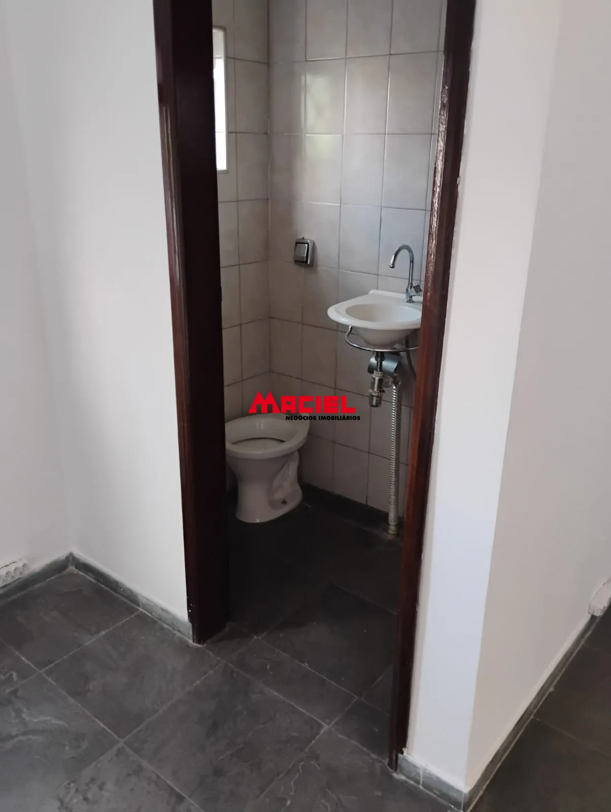 Alugar Comercial / Sala em S&atilde;o Jos&eacute; dos Campos R$ 700,00 - Foto 5