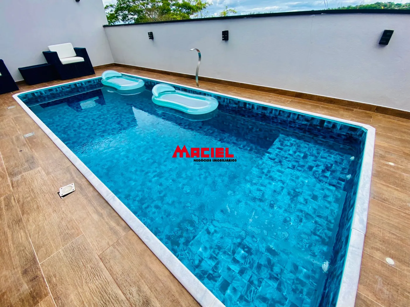 Comprar Casa / Condom&iacute;nio em Ca&ccedil;apava R$ 985.000,00 - Foto 2