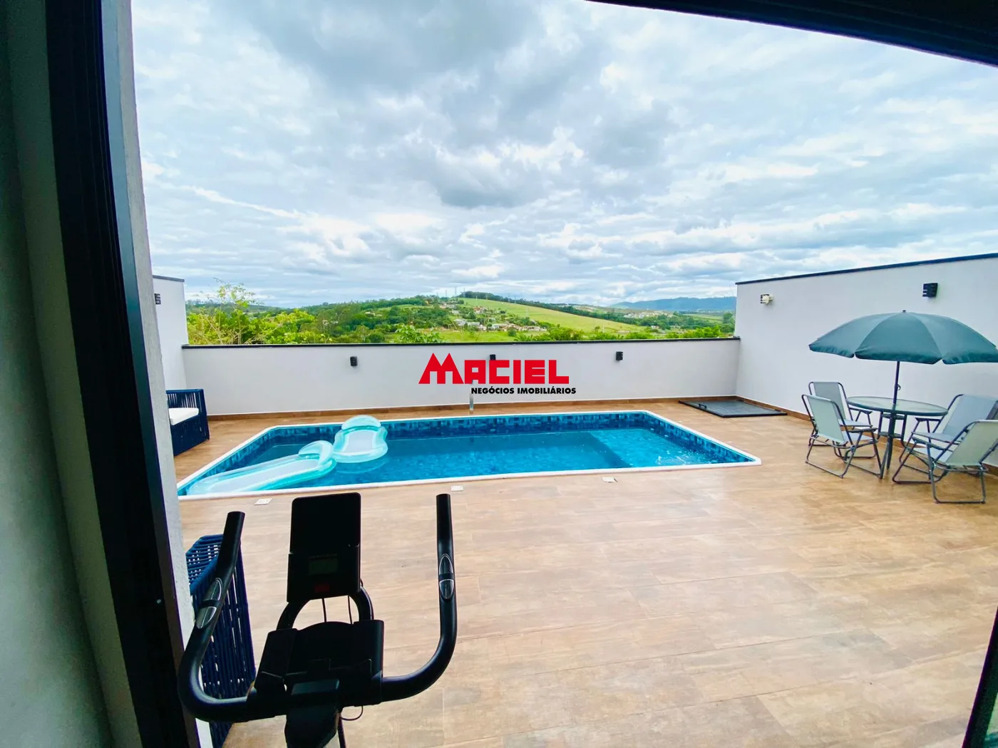 Comprar Casa / Condom&iacute;nio em Ca&ccedil;apava R$ 985.000,00 - Foto 3