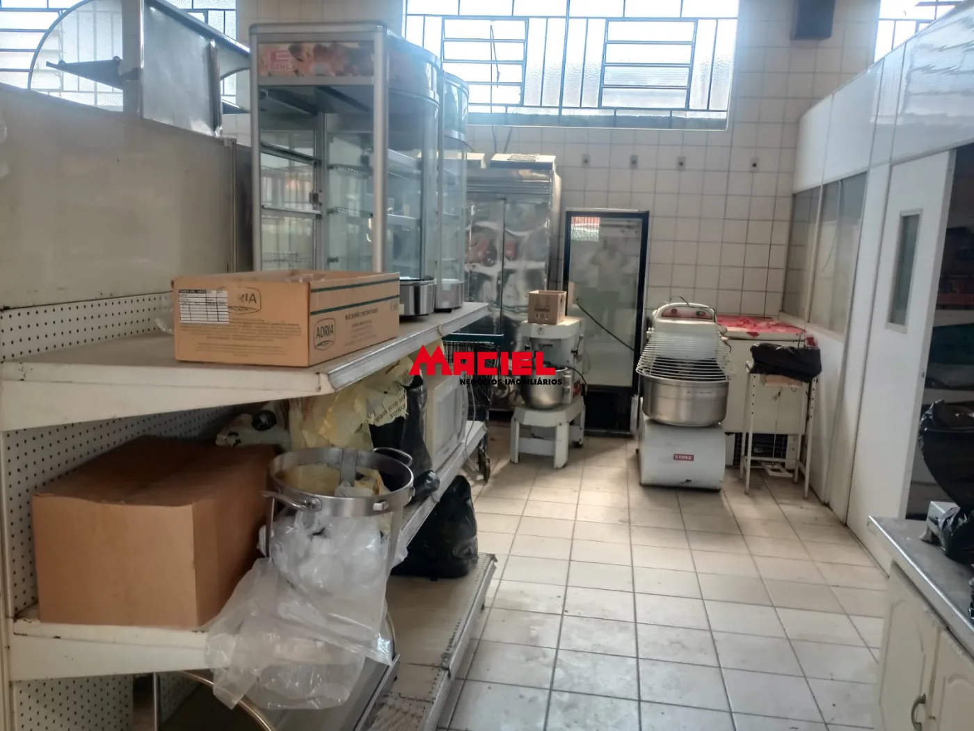 Comprar Comercial / Ponto Comercial em S&atilde;o Jos&eacute; dos Campos R$ 1.250.000,00 - Foto 4